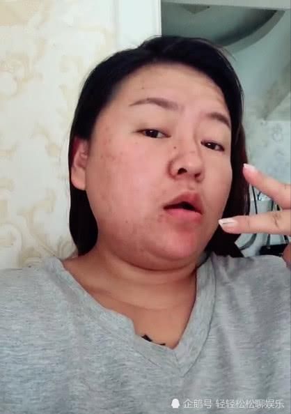 黝黑肉肉女被嫌棄!她下秒霸氣完妝「V臉精緻容顏」網看跪:我錯了!