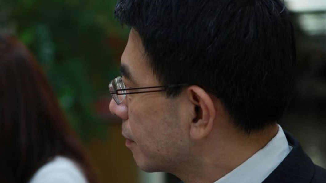 劉寶傑《關鍵時刻》11年年薪高達1500萬！驚傳「被消失1周」友人爆：回不去了
