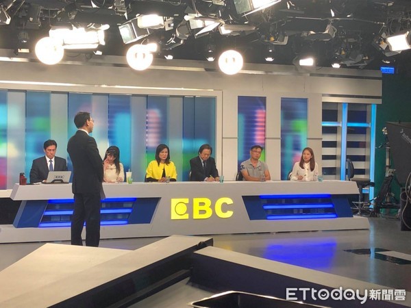 劉寶傑《關鍵時刻》11年年薪高達1500萬！驚傳「被消失1周」友人爆：回不去了