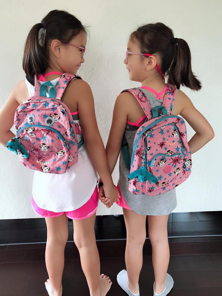 從沒讓女兒碰3C!Melody得知「小女兒重度近視」自責不已 戴上眼鏡「原來媽媽只有一個」讓她無法忘懷