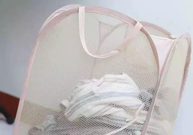 還在用手洗衣服？教你只用一個「塑膠瓶」就讓衣服潔白如新！