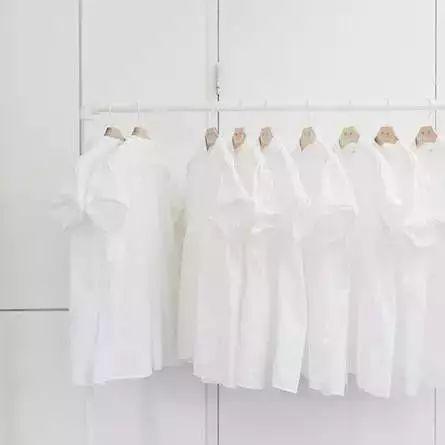 還在用手洗衣服？教你只用一個「塑膠瓶」就讓衣服潔白如新！