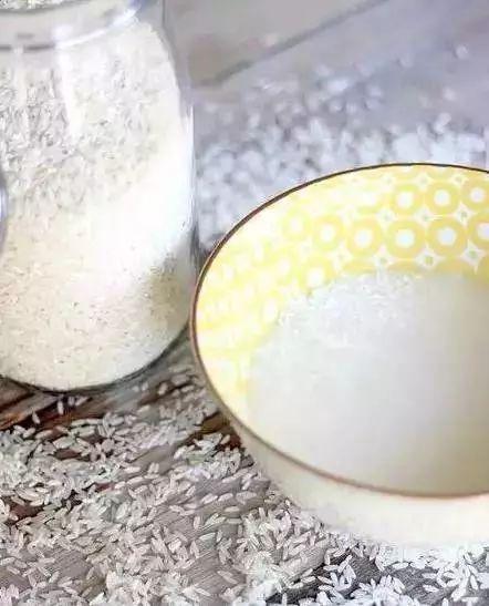 還在用手洗衣服？教你只用一個「塑膠瓶」就讓衣服潔白如新！