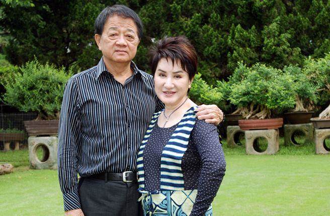 楊麗花淚曝「流掉自己的孩子」甘願當後媽35年　一再容忍尪偷吃：「願做你背後的女人」