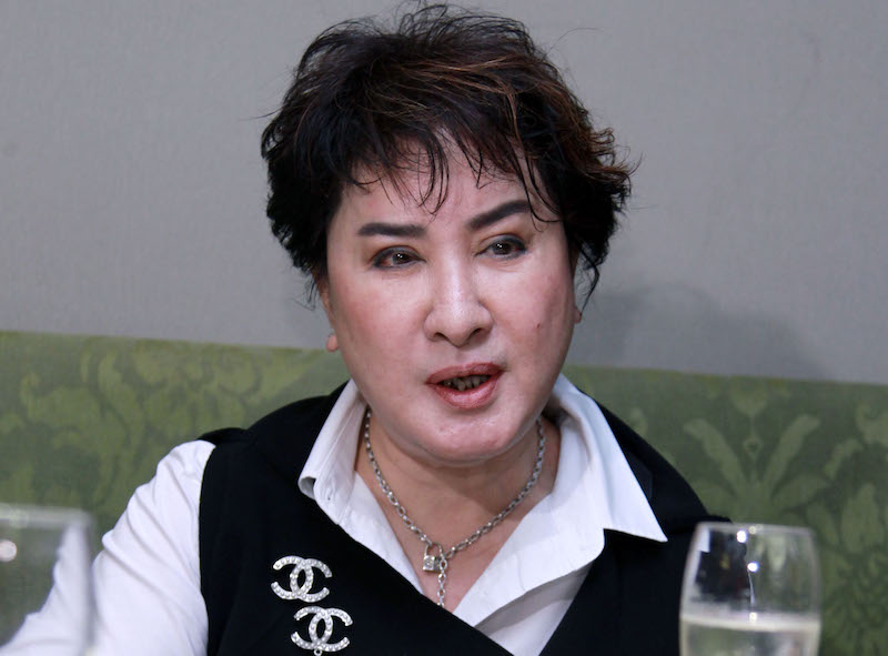 婚姻早變調！楊麗花密友爆料「夫妻分居4大內幕」　被控「故意不生小孩」數十億家產沒她份