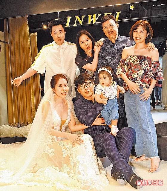 重金嫁女！余苑綺試穿蕾絲婚紗「深V開到肚臍」　余天寵女「婚禮花費天價」要她拚二胎