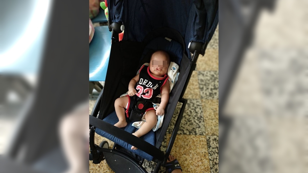 媽媽帶兔唇寶寶出門被嘲笑:「長這樣還敢帶出來」 她霸氣回嗆卻反被酸民質疑