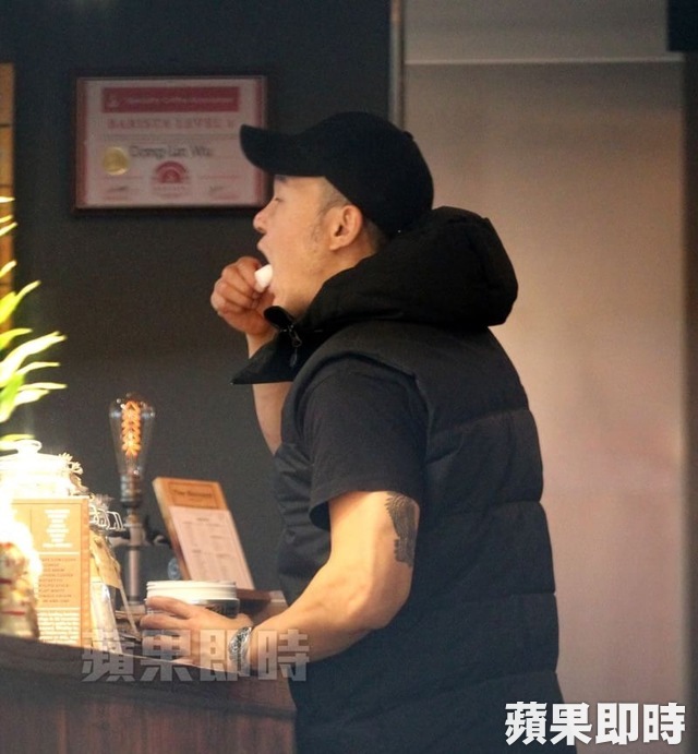 新戀情認證？小禎被直擊「揪新歡出國慶生」連爸爸都出動了　18親友助陣「海放李進良在台灣」