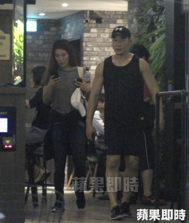 新戀情認證？小禎被直擊「揪新歡出國慶生」連爸爸都出動了　18親友助陣「海放李進良在台灣」