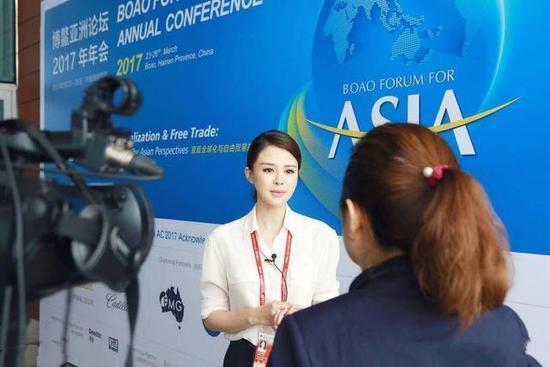 成功男人背後的女人!佟大為圈內妻子「背景不簡單」 參與國際會議侃侃而談「架式十足」