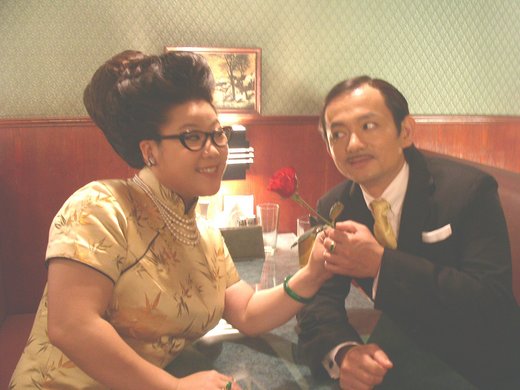 深情守護24年！蠻牛先生「堅持娶獨腳妻」不顧父母反對　如今陪她「躍上國際舞台」反轉人生