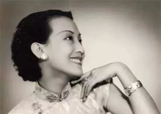 民國時期十大絕色美人，第7音信全無，第5在離開後驚豔世人，第1當之無愧!