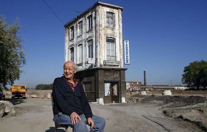 給3000萬也不搬！20位世界「超頑強釘子戶」最扯直接住機場　建商不爽「放出大絕招」逼他們投降