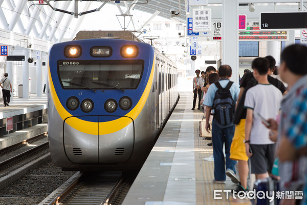 廣播器壞了都不修！列車長森77開擴音「下一句讓台鐵臉超綠」　全車乘客笑翻：「他怨氣超重」