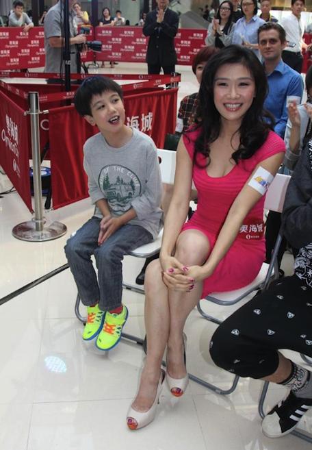 女星收養特殊孩子「捨三段感情」拒富商追求!憶當時兒術後不認得她:切膚之痛