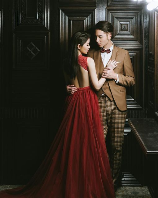 求婚現場曝光!《金家》唐永權「向女友補求婚」戲外也超浪漫 超催淚告白:「我一直在尋找....」