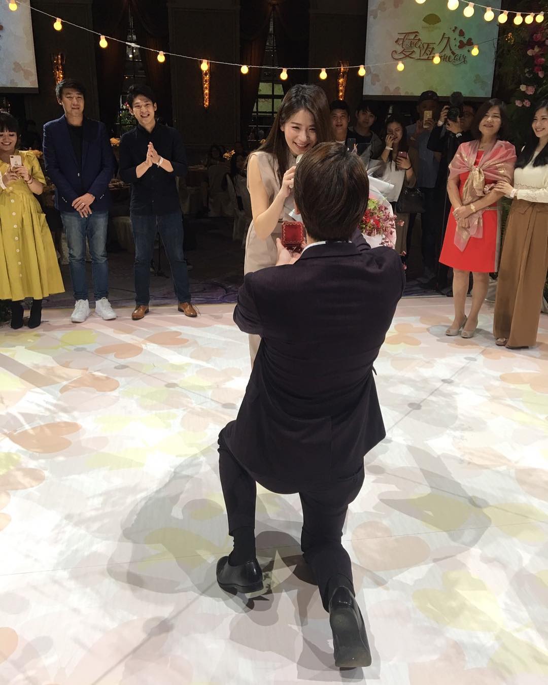 求婚現場曝光!《金家》唐永權「向女友補求婚」戲外也超浪漫 超催淚告白:「我一直在尋找....」