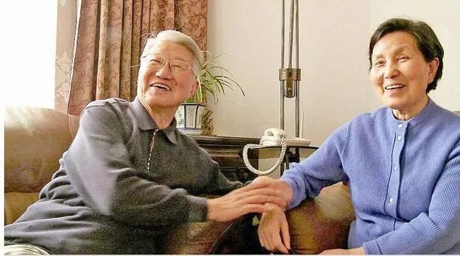 20歲一眼定終身！她單身「苦等心上人20年」 42歲終嫁他　被寵到90歲「忘了全世界」卻獨獨記住他的名字