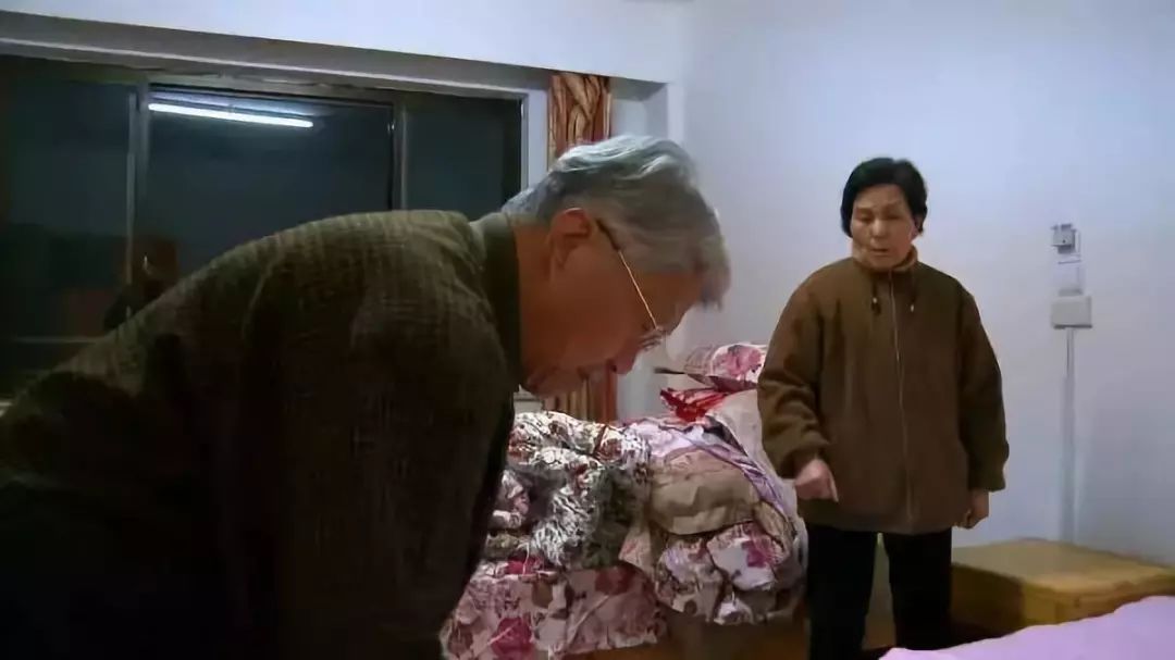 20歲一眼定終身！她單身「苦等心上人20年」 42歲終嫁他　被寵到90歲「忘了全世界」卻獨獨記住他的名字