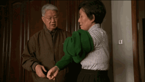 20歲一眼定終身！她單身「苦等心上人20年」 42歲終嫁他　被寵到90歲「忘了全世界」卻獨獨記住他的名字