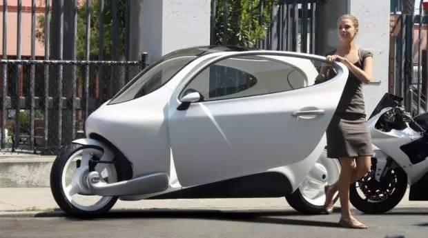 這種摩托車一旦開賣，誰還會去買汽車啊！「2輪比4輪還強」簡直帥呆了