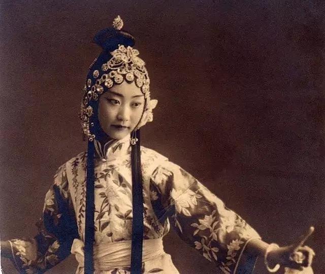 為愛執著!她是晚清最美的格格,一輩子不結婚 不工作 不談戀愛,活到90歲