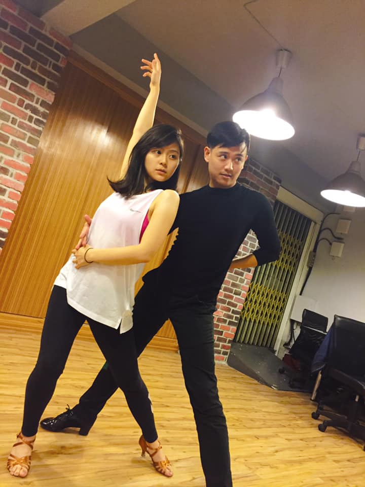 梁佑南「24歲校花女兒」出道了!「遺傳媽媽美貌」10秒落淚好驚豔:我的目標是諧星