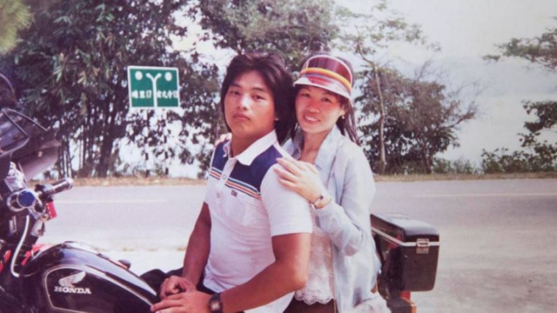 無懼命運!父瞧不起要他「把女友讓給弟弟」 身障男「為愛妻趴地千日」成發明王造福大眾