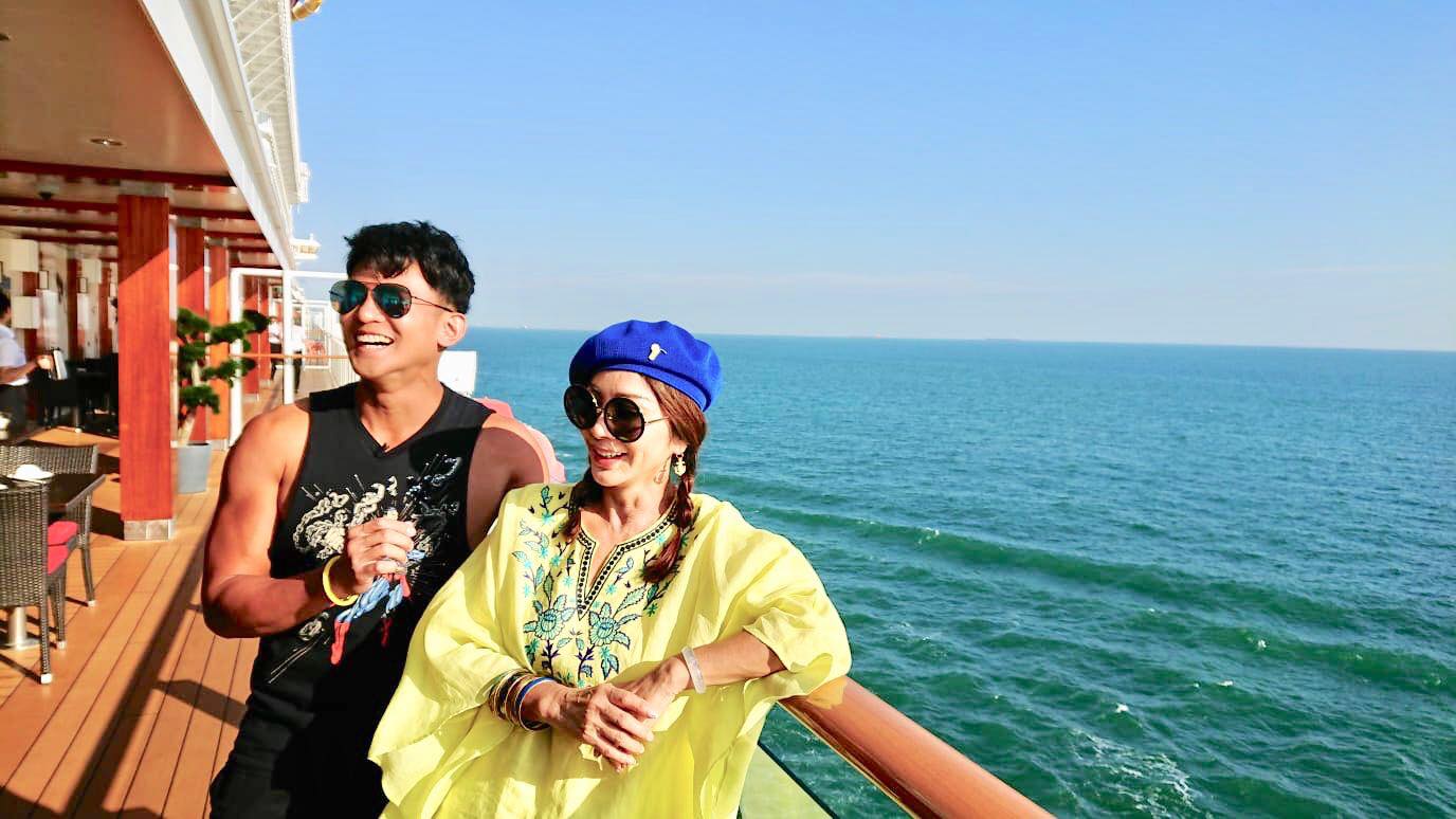 62歲還能像少女!陳美鳳公開「減齡20歲」回春秘訣「能站就不坐」離婚後活成女王