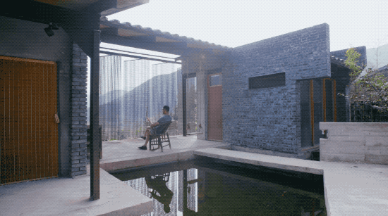 這才叫退休！山中3年他把「破房改造漂亮小院」　「四季不同美」活的比現代人愜意