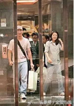她20歲「牽手張學友」！一起走過事業低潮   「相愛30年」歌神甜露愛意：沒有人能替代她