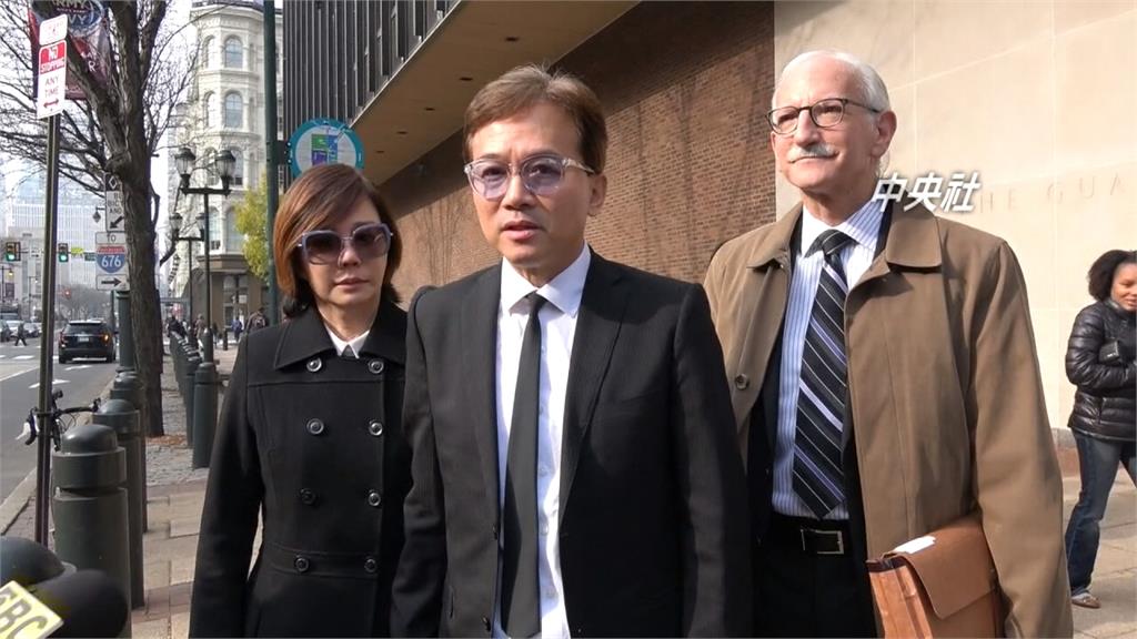 孫安佐健身「緋聞女友貼身上」曖昧放閃　甜笑轉頭「正到連他都害羞」網讚：好登對