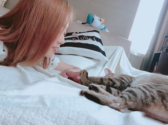 晉升小貴婦!30歲ㄚ頭「擁2間千萬豪宅」奢華裝潢曝光 擁大理石浴室「泡澡超放鬆享受」:女生的夢想❤