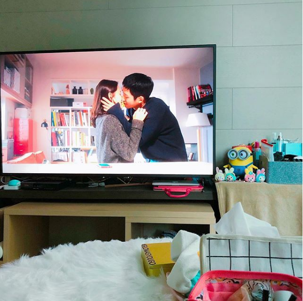 晉升小貴婦!30歲ㄚ頭「擁2間千萬豪宅」奢華裝潢曝光 擁大理石浴室「泡澡超放鬆享受」:女生的夢想❤