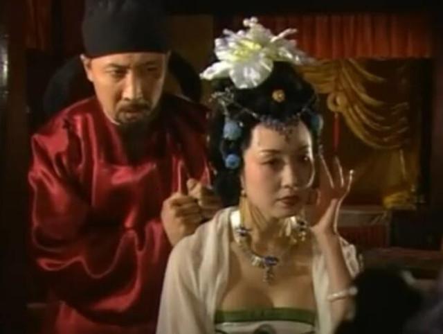 皇帝為了羞辱宰相,將50歲的乳母嫁給他,結婚當晚他激動得三喊「萬歲」!