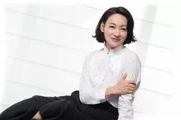 一出生就家道中落! 3歲乞討13歲當舞女 22歲「封為影后」連章子怡也敬佩:她是神