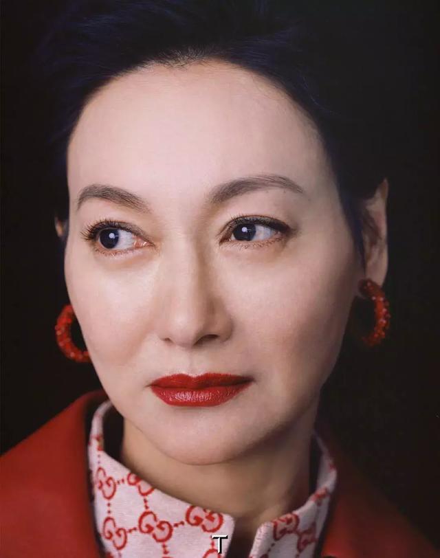 一出生就家道中落! 3歲乞討13歲當舞女 22歲「封為影后」連章子怡也敬佩:她是神