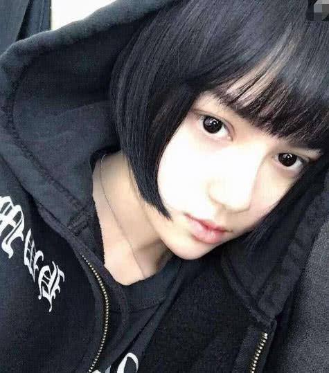 現實版「暗黑芭比」，從未整容只靠化妝！卸完妝讓人心神不定
