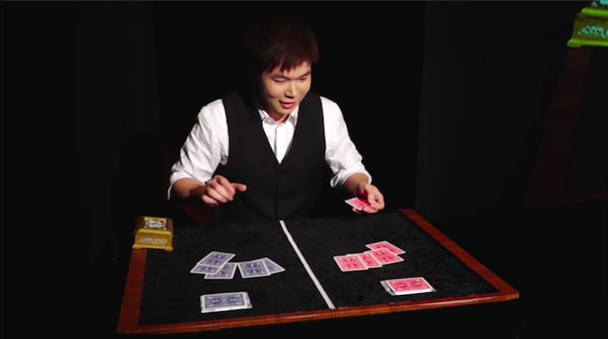 臺灣魔術師「發牌時瞬間換衣」觀眾全看傻　6分鐘演出「慢速觀看也無破綻」摘下世界冠軍