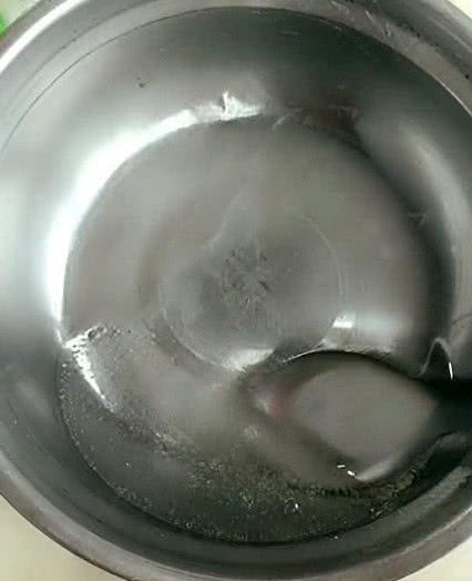 鞋子開膠了怎麼辦？普通膠水粘不牢固，教你2個小技巧，比新買的還牢固