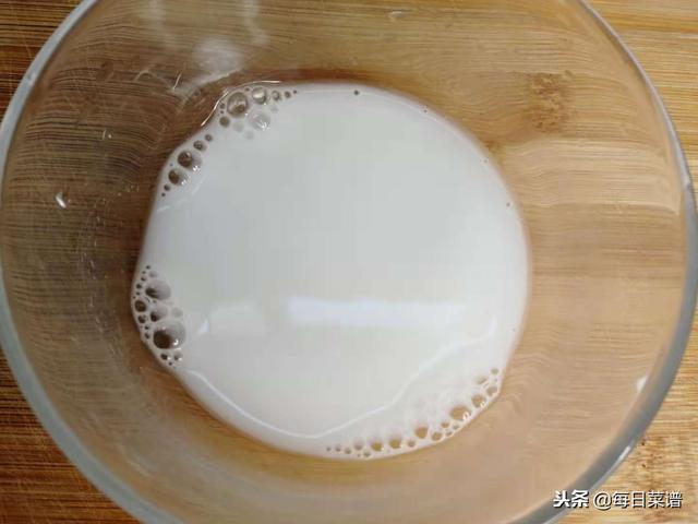 「3個雞蛋+1把菠菜」不用炒，不用油「美味營養」全家都愛吃