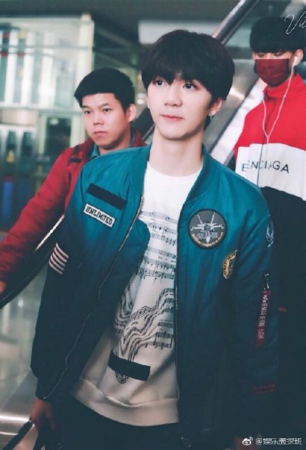 莫少聰18歲兒子拚出道! 秀氣臉龐神似「男版Ella」舊愛曾痛批「別利用兒子」認繼父才是爸爸