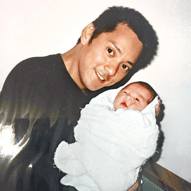 莫少聰18歲兒子拚出道! 秀氣臉龐神似「男版Ella」舊愛曾痛批「別利用兒子」認繼父才是爸爸