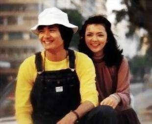 63歲周潤發全家照曝光!原來俊美是「遺傳媽媽」 發嫂曾被酸「配不上」如今依舊甜蜜30年