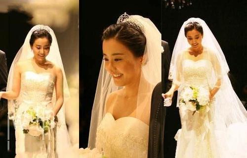 又一位明星離婚了！十一年婚姻劃上了句號，雙胞胎兒子由女方來撫養!