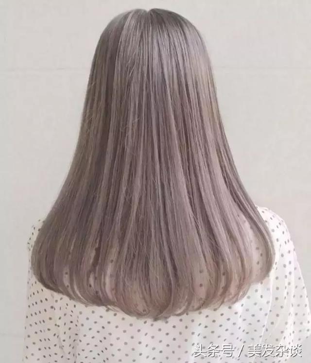 2025年「新燙髪20款」款款洋氣又滿意，美得就像一幅畫！非常適合最親愛的麻麻