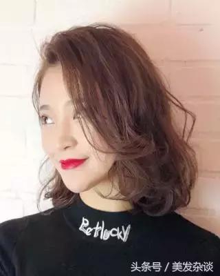 2025年「新燙髪20款」款款洋氣又滿意，美得就像一幅畫！非常適合最親愛的麻麻