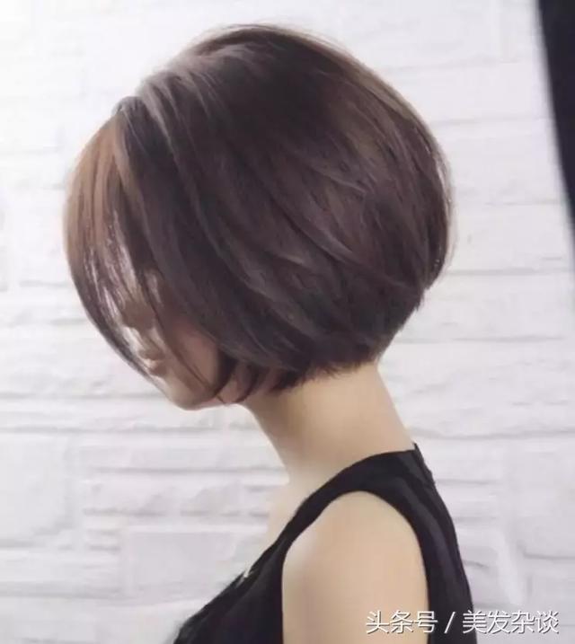 2025年「新燙髪20款」款款洋氣又滿意，美得就像一幅畫！非常適合最親愛的麻麻