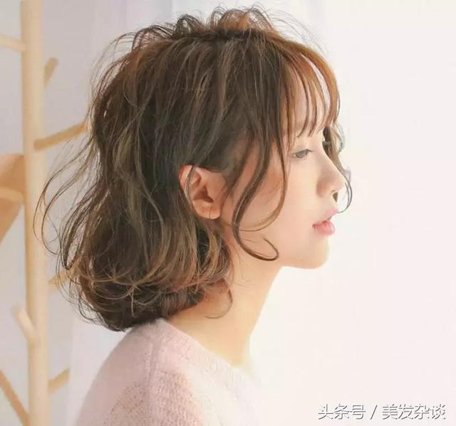 2025年「新燙髪20款」款款洋氣又滿意，美得就像一幅畫！非常適合最親愛的麻麻