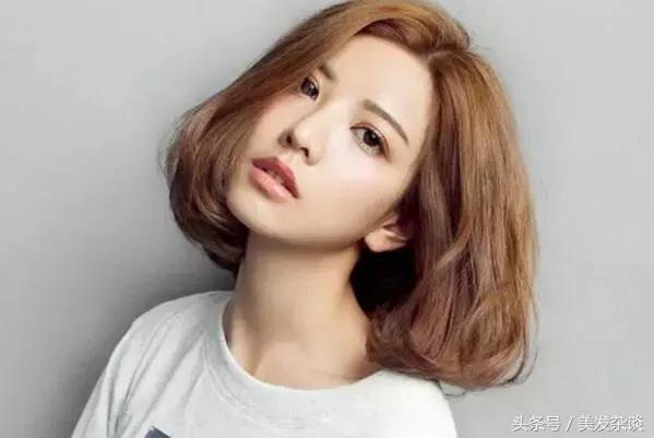 2025年「新燙髪20款」款款洋氣又滿意，美得就像一幅畫！非常適合最親愛的麻麻